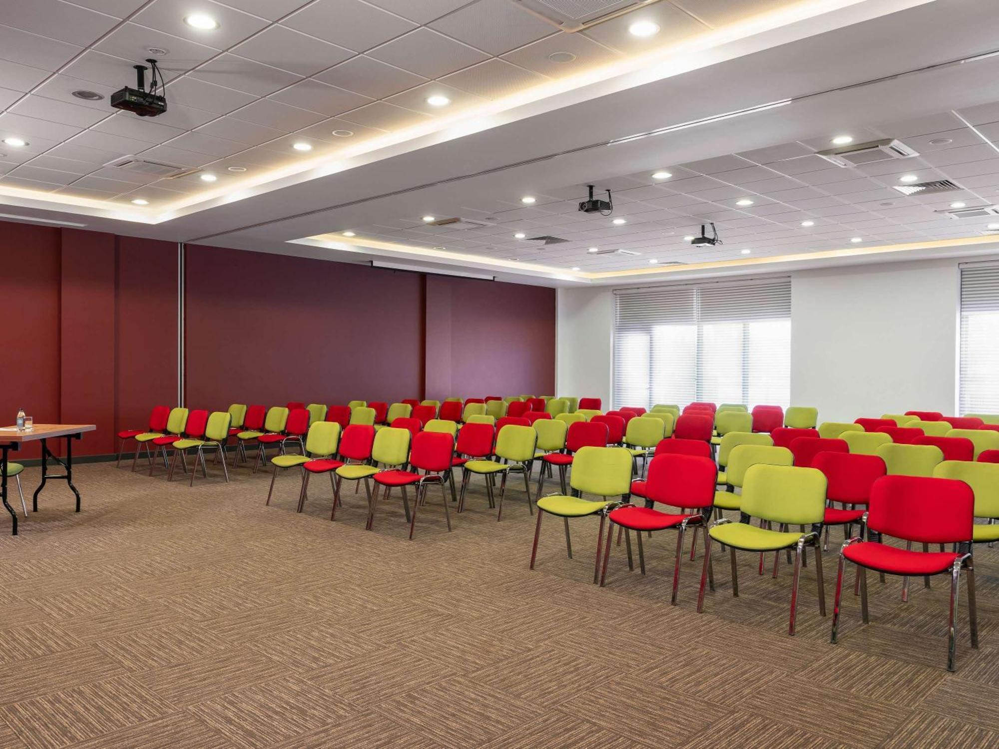 Ibis Airport Otel
